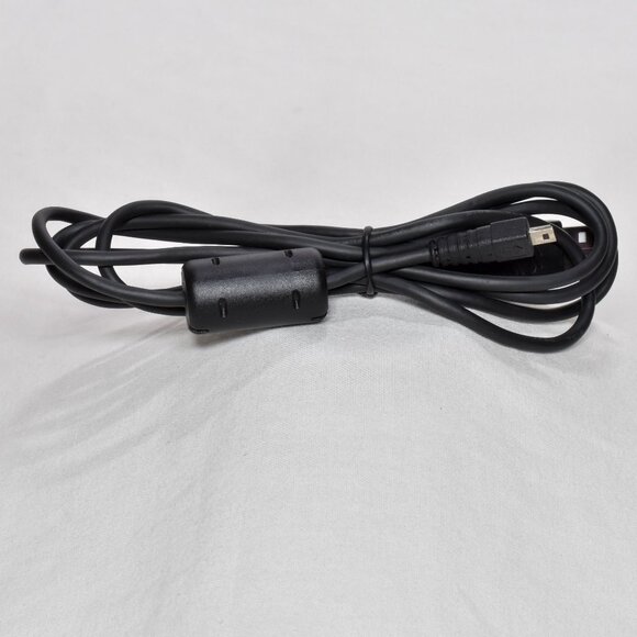 Nikon D5100 Digital SLR Camera 16.2MP HD Video Nikon Lens 64GB SD 11,682 Clicks - Picture 14 of 16